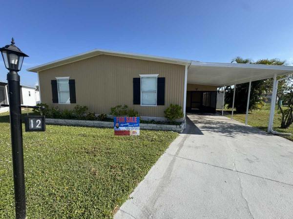 Photo 1 of 2 of home located at 2525 Gulf City Road, #12 Ruskin, FL 33570