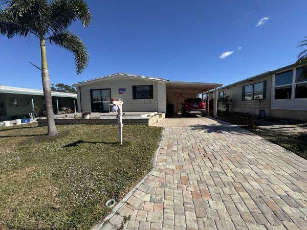 Photo 1 of 2 of home located at 5700 Bayshore Road, #408 Palmetto, FL 34221