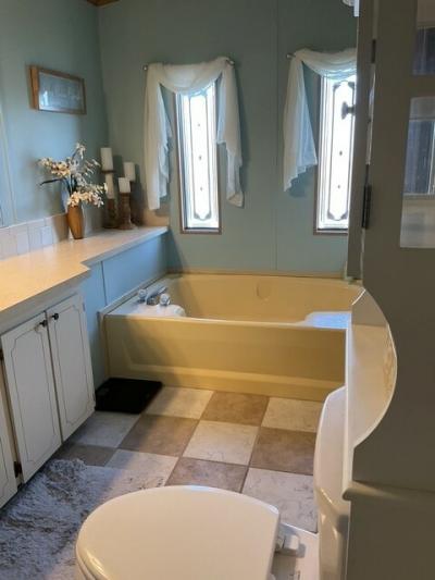 Photo 4 of 60 of home located at 142 Lantana Circle Parrish, FL 34219