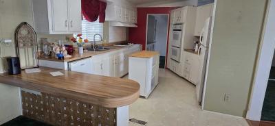 Photo 4 of 14 of home located at 4401 Sandbrook Way Bakersfield, CA 93301