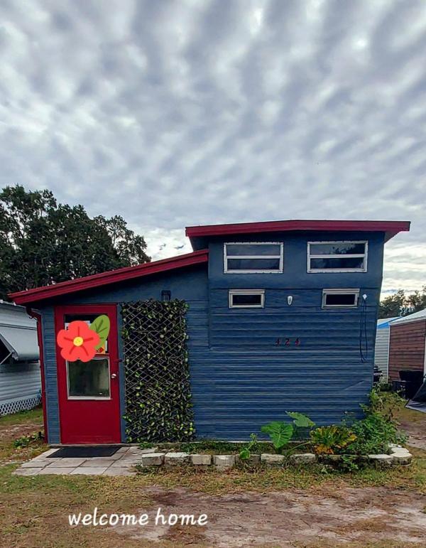 1975  Mobile Home For Sale