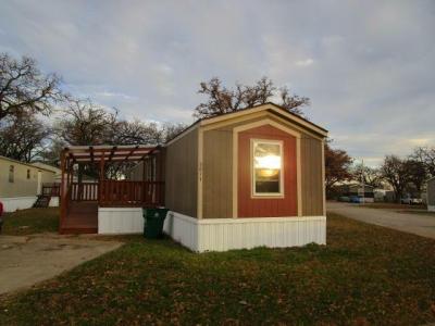 Mobile Home at Redwood Estates *See Funding A 5017 Apache Ct Fort Worth, TX 76119