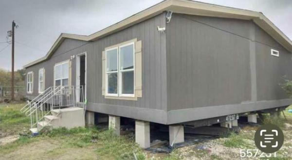 Photo 1 of 1 of home located at Texas New Mobile Homes 16640 S Us 281 #1 San Antonio, TX 78221