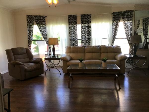 1985 Palm Harbor Palm Mobile Home