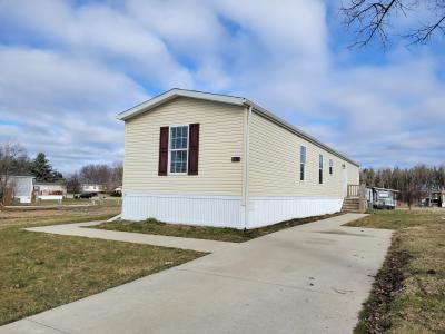 Photo 2 of 9 of home located at 238 Highland Dr Highland, MI 48357