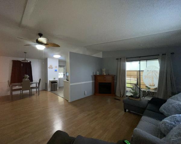 1987 Fleetwood Mobile Home