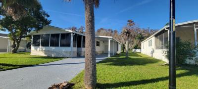 Photo 2 of 19 of home located at 5440 R.d. Avenue Orlando, FL 32822