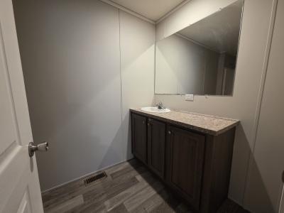 Photo 5 of 9 of home located at 707 Jerald Drive Flint, MI 48506