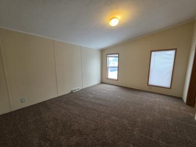 Photo 4 of 12 of home located at 1007 Joanne Court Flint, MI 48506