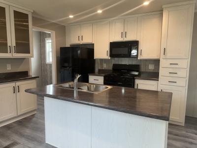 Photo 3 of 11 of home located at 140 Brookside Manor Goshen, IN 46526