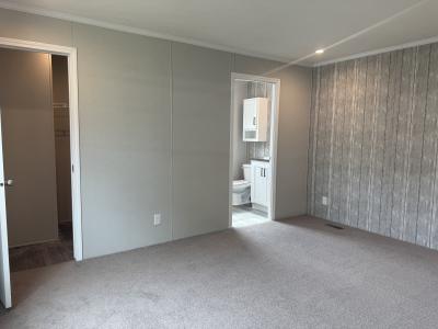 Photo 4 of 11 of home located at 140 Brookside Manor Goshen, IN 46526