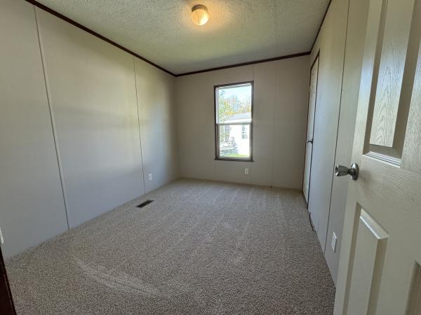 2012 Champion 1680204RA Mobile Home