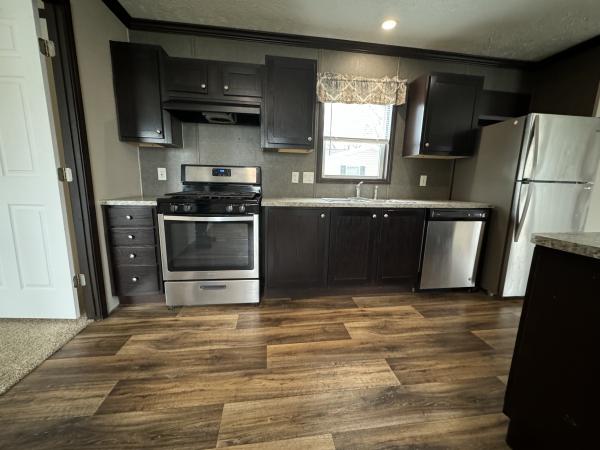 2017 FAIRMONT 430HH16663A Mobile Home