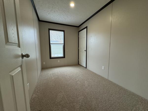 2017 FAIRMONT 430HH16663A Mobile Home