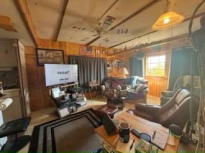 Photo 2 of 16 of home located at 4000 24th St N Unit 1005 Saint Petersburg, FL 33714