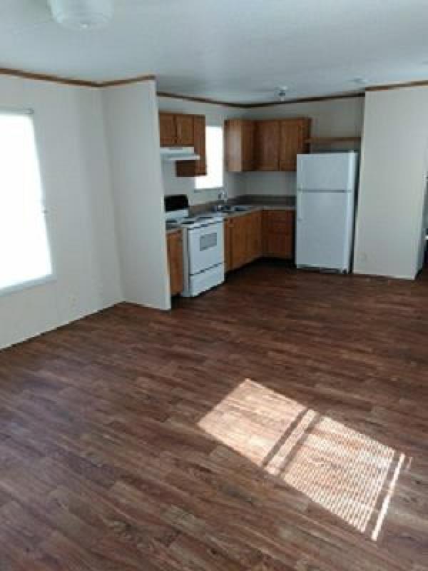 2005 Cavalier Homes Mobile Home For Sale