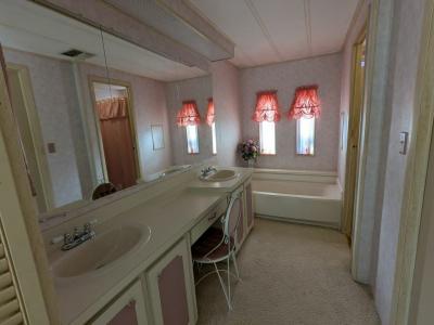 Photo 4 of 16 of home located at 15777 Bolesta Rd #138 Clearwater, FL 33760