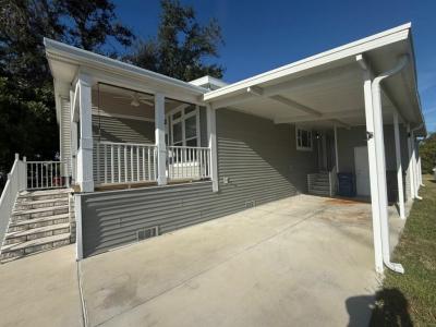 Photo 5 of 20 of home located at 587 Bayshore Drive Ellenton, FL 34222