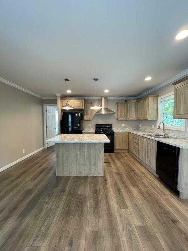 Photo 1 of 2 of home located at 643 Queens Rd Gainesville, FL 32607