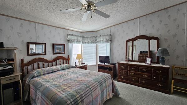 1993 Palm PH068437ABFL Mobile Home