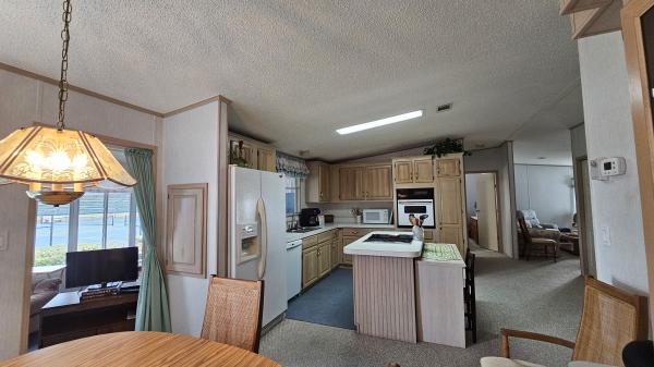 1993 Palm PH068437ABFL Mobile Home