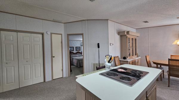 1993 Palm PH068437ABFL Mobile Home