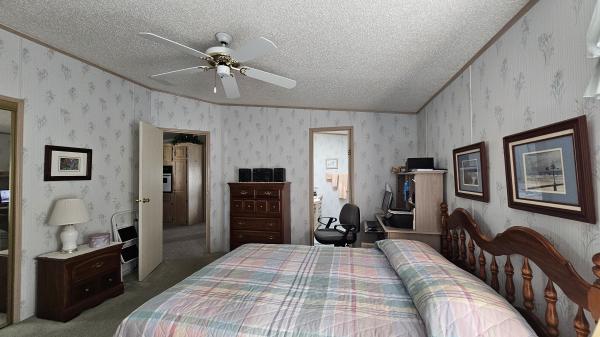 1993 Palm PH068437ABFL Mobile Home