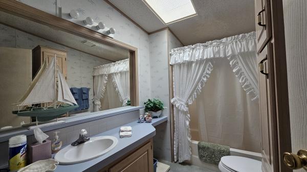 1993 Palm PH068437ABFL Mobile Home