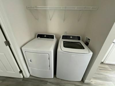 Photo 5 of 19 of home located at 10201 W Beaver St #303 Jacksonville, FL 32220