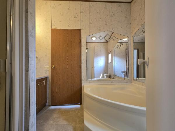 2002 HOLLY PARK Mobile Home