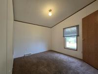 2002 HOLLY PARK Mobile Home