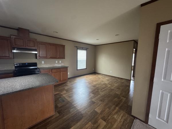 2014 Clayton 32SUN28604BH14 Mobile Home