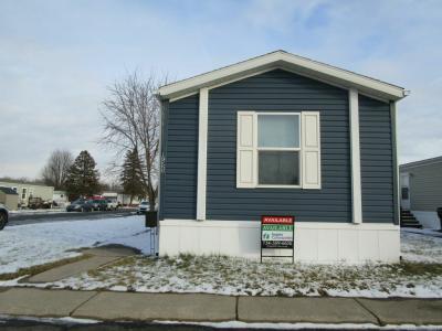 Mobile Home at 17523 Oak Grove Brownstown, MI 48174
