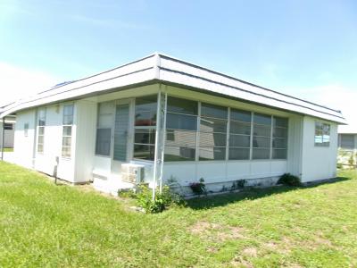 Mobile Home at 7100 Ulmerton Rd Lot 412 Largo, FL 33771