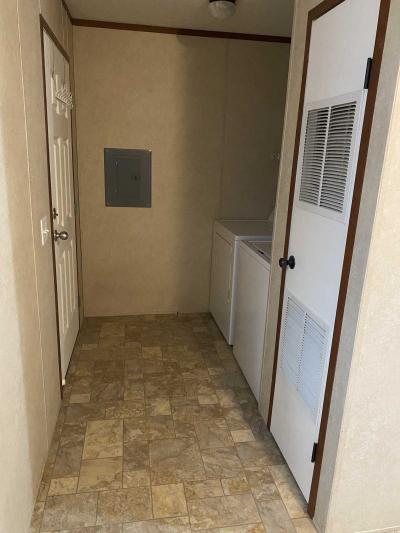 Photo 5 of 10 of home located at 1887 Stafford Ct Milford, MI 48381