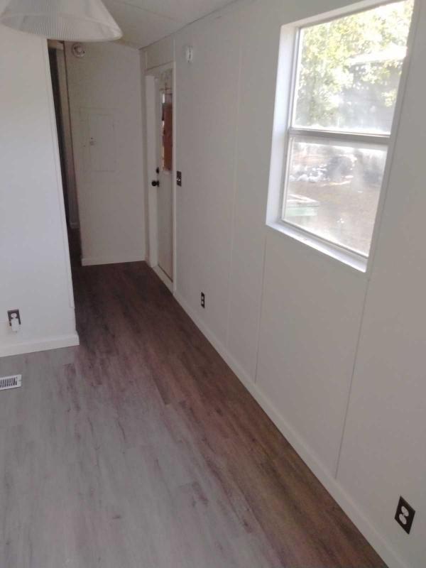 2000 PALM HARBOR HOMES 	RIVERBEND Mobile Home