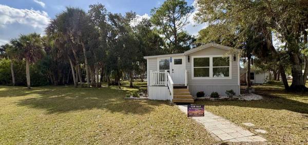 1986 SUNH Mobile Home For Sale