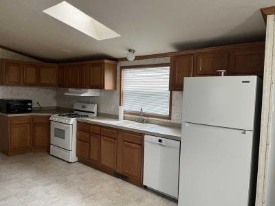 Photo 3 of 11 of home located at 646 Lafferty Rochester Hills, MI 48307