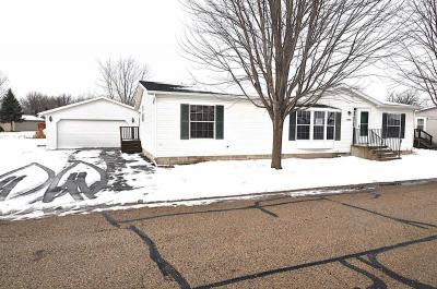 Mobile Home at W6965 Shorewood Fond Du Lac, WI 54937