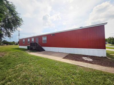 Photo 3 of 3 of home located at 2701 Leary Lane, Lot 136 Victoria, TX 77901