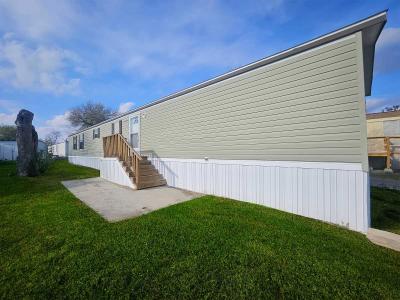 Photo 2 of 3 of home located at 2701 Leary Lane, Lot 82 Victoria, TX 77901