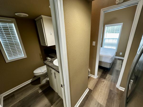 2018 Champion APS528FSL Mobile Home