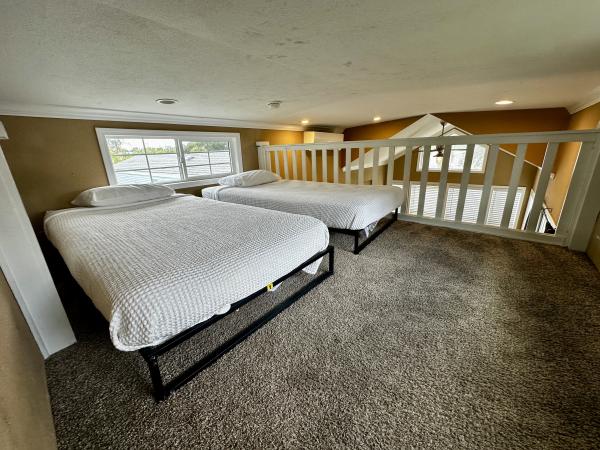 2018 Champion APS528FSL Mobile Home