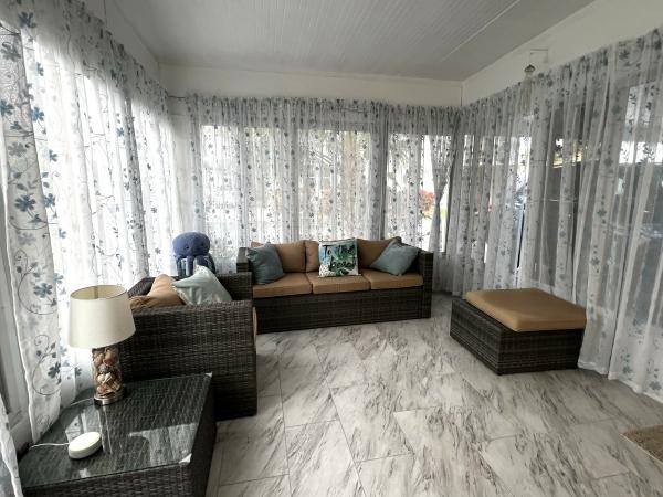 1998 Homes of Merit HS Mobile Home