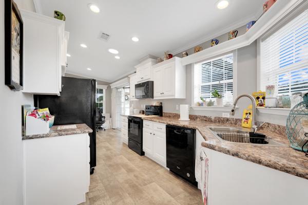 2018 Skyline 5079 Mobile Home