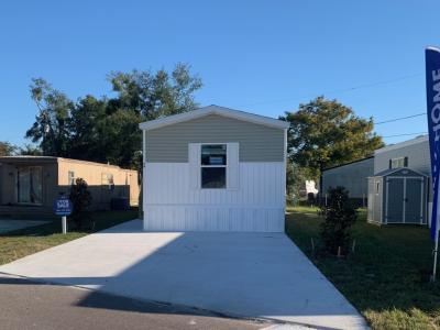 Photo 3 of 15 of home located at 476 Fernwood Dr. Deland, FL 32724