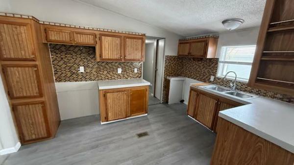 1989 Commodore  Home