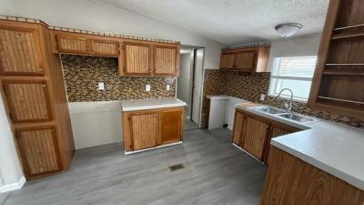 Photo 5 of 12 of home located at 1380 Tanglewood Alley Huntington, IN 46750