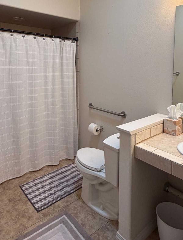 2001 Silvercrest Edgewood Manor Manufactured Home