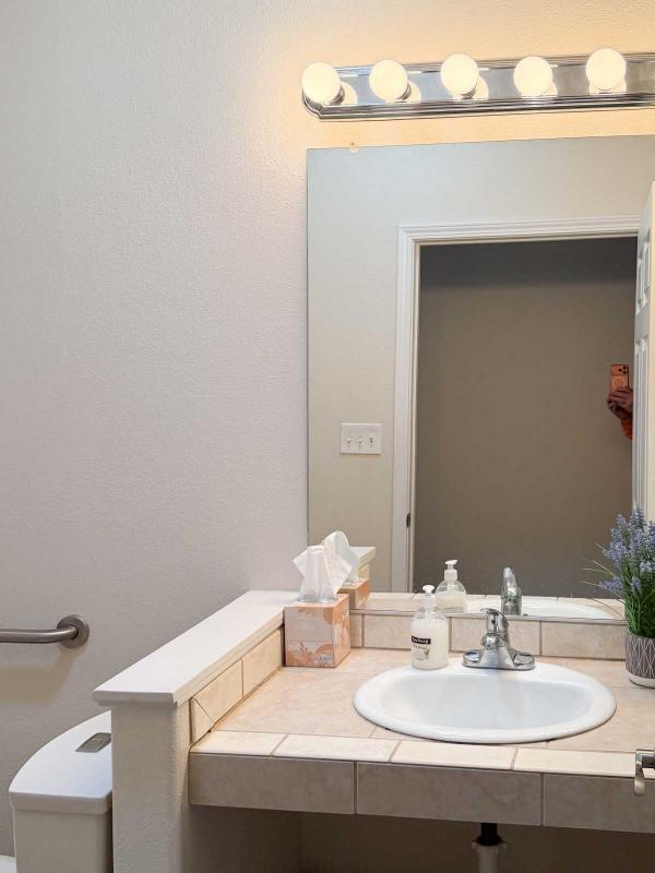 2001 Silvercrest Edgewood Manor Manufactured Home